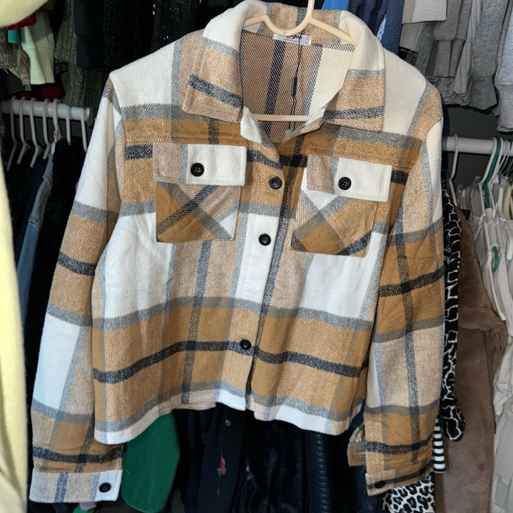 BRAND NEW flannel